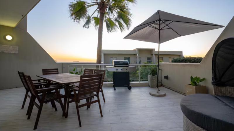 To Let 2 Bedroom Property for Rent in Dolphin Beach Western Cape